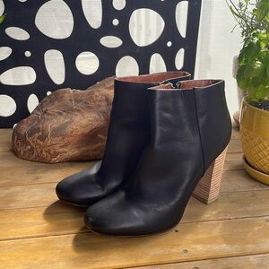 Joie leather ankle booties, lightly worn, US size 9